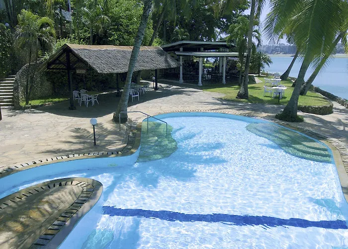 Tamarind Village Apartments